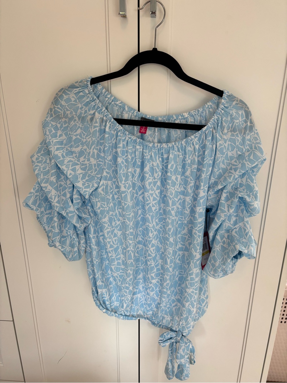 Vince Camuto Light Blue Printed Off-Shoulder Tie Hem Blouse